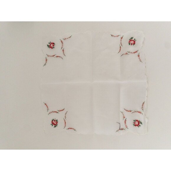 Vintage White Handkerchief With Floral Embroidery & Scalloped Edges - Picture 9 of 11